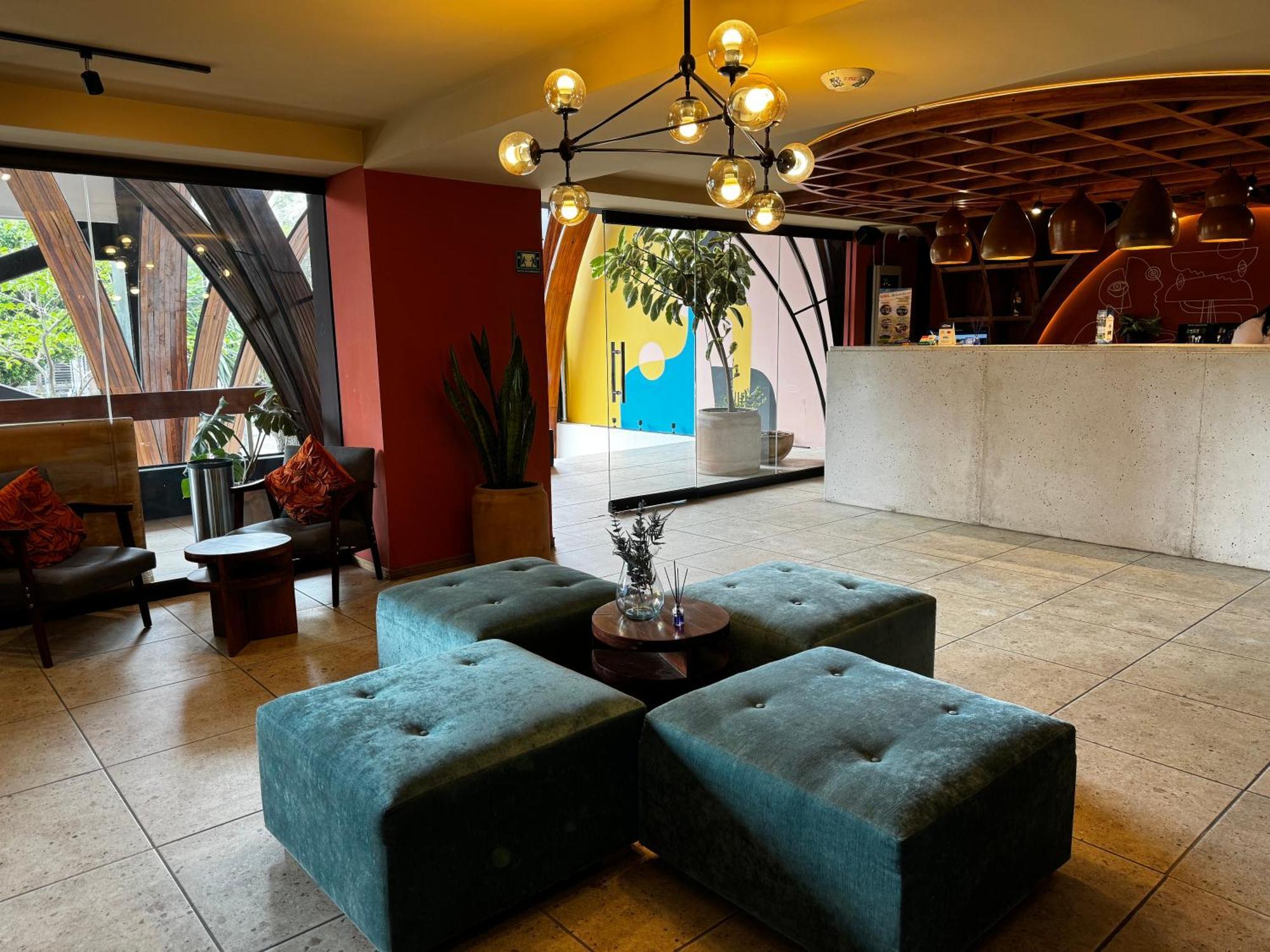 Hotel Ola Chapultepec Guadalajara Buitenkant foto